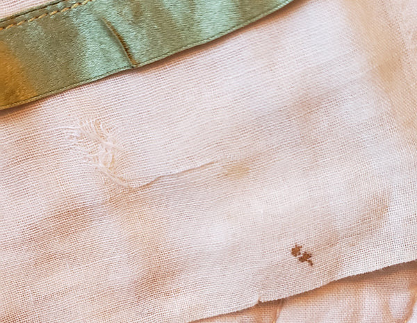 Vintage child's apron • c. Mid-century