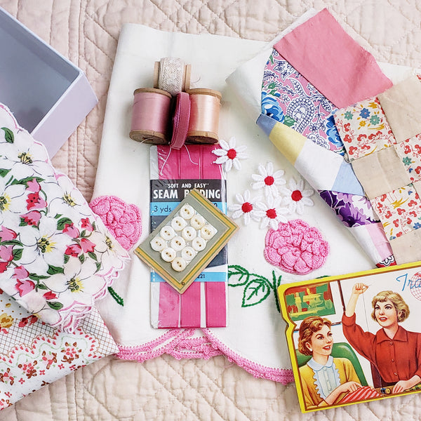 >:-:< GLADYS >:-:< Vintage Treasure Box