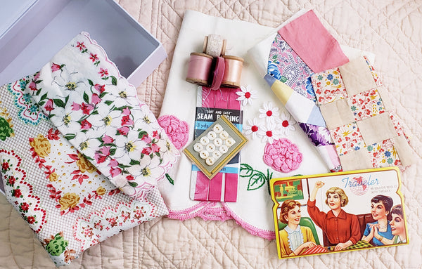 >:-:< GLADYS >:-:< Vintage Treasure Box